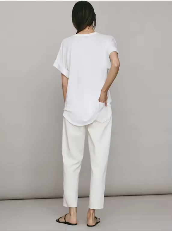 Modernes Minimalistisches Top