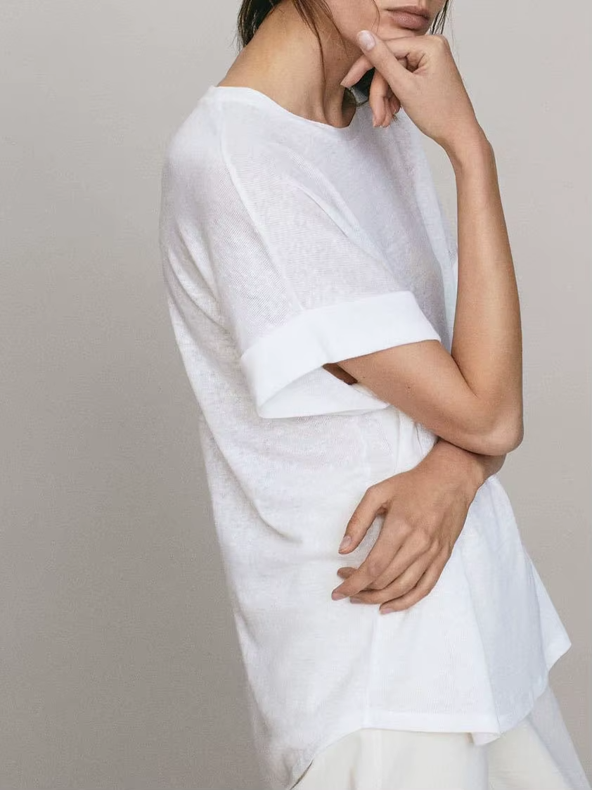 Modernes Minimalistisches Top